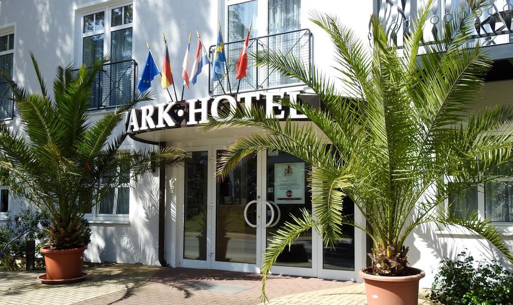 Park Hotel Sellin Exterior photo