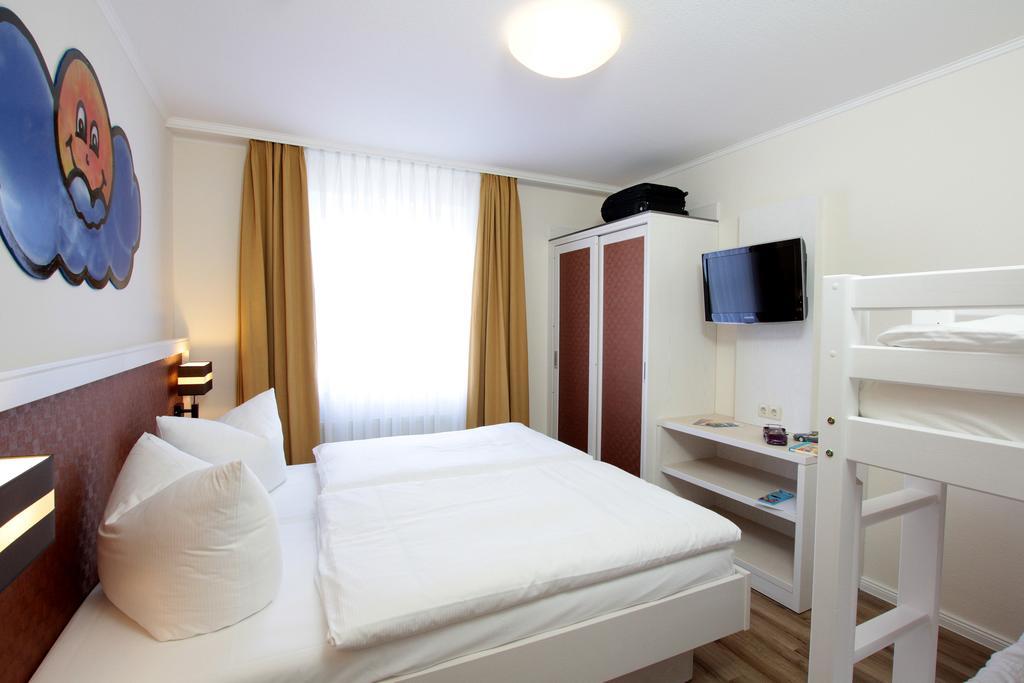 Park Hotel Sellin Exterior photo